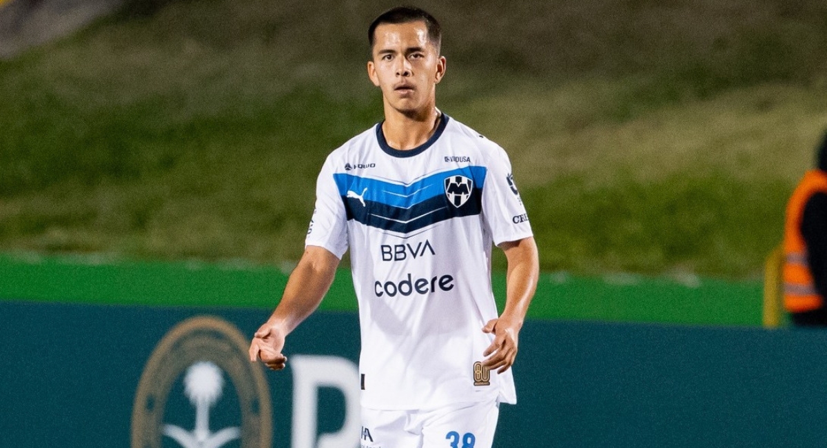 allen-rojas-makes-his-first-division-debut